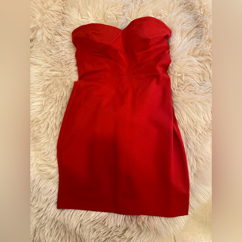 Aqua cocktail dress. Color red. SiZE XS